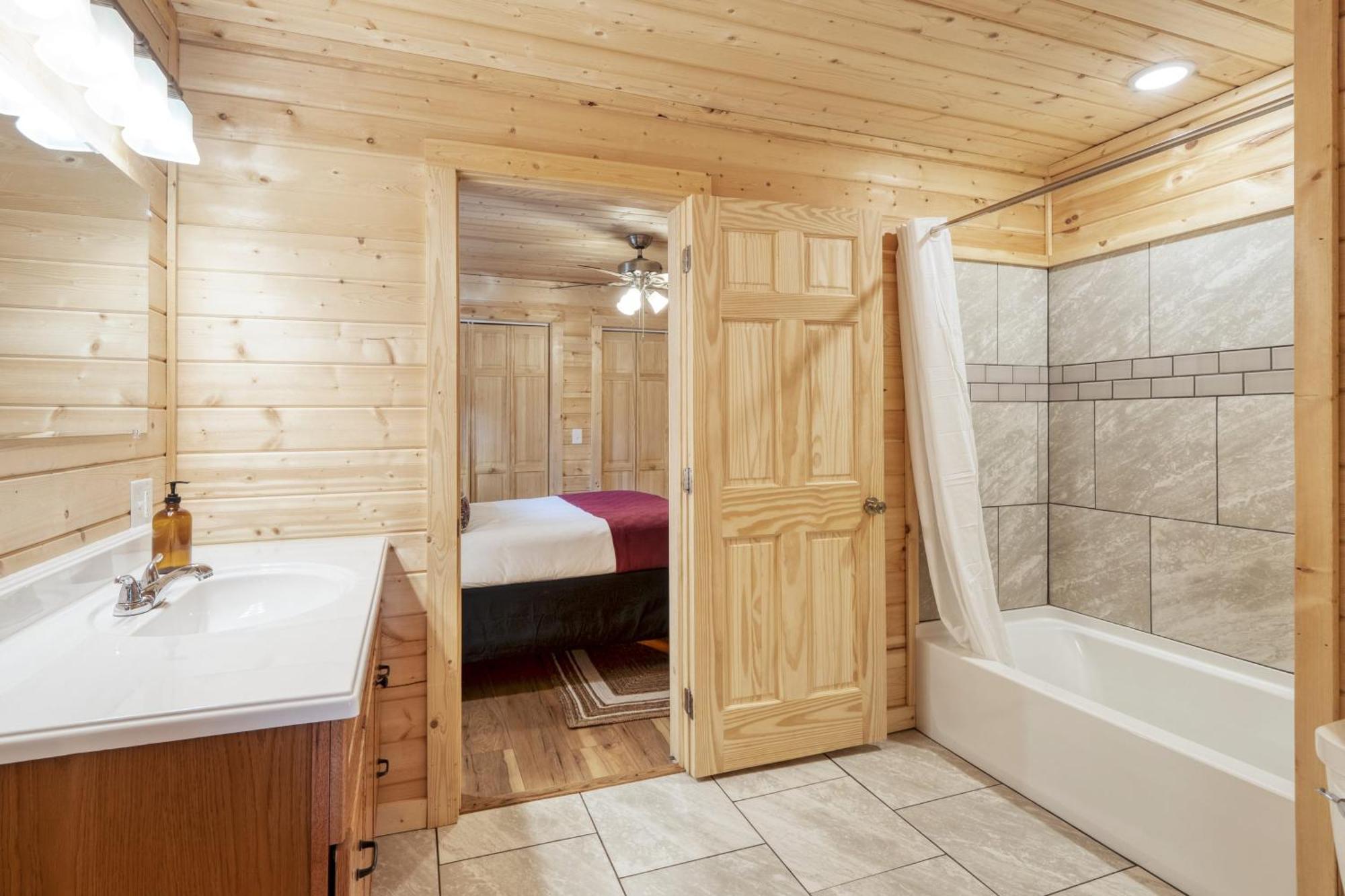 Sugar Cove By Avantstay Cabin By The River W Hot Tub Pool Table Guest House Gatlinburg Εξωτερικό φωτογραφία